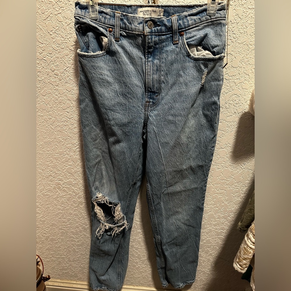 A&F curve love jeans